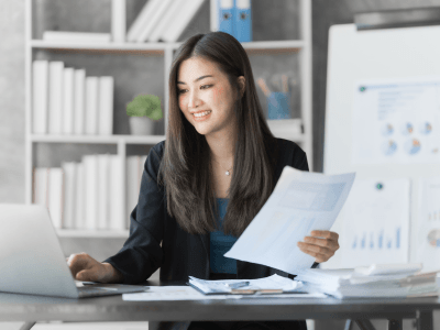 Investment manager evaluating private equity software to support her accounting needs